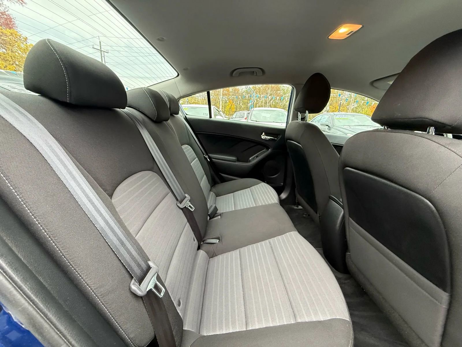 Used 2018 Kia Forte S FWD image 39