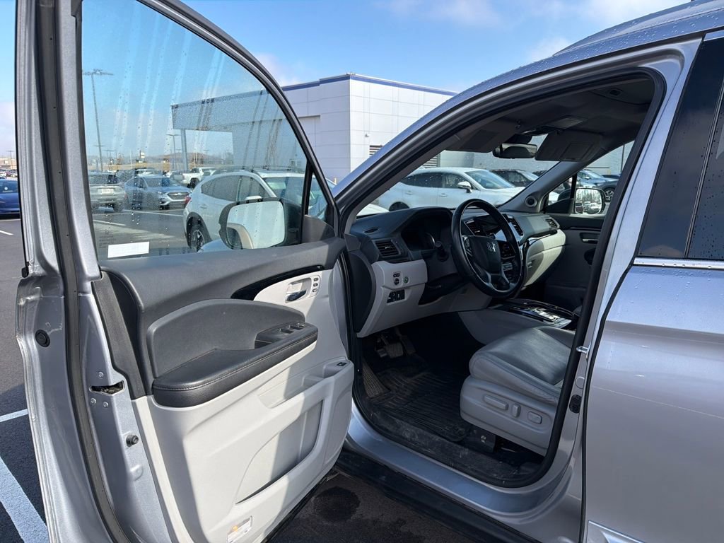 Used 2022 Honda Pilot Elite image 11