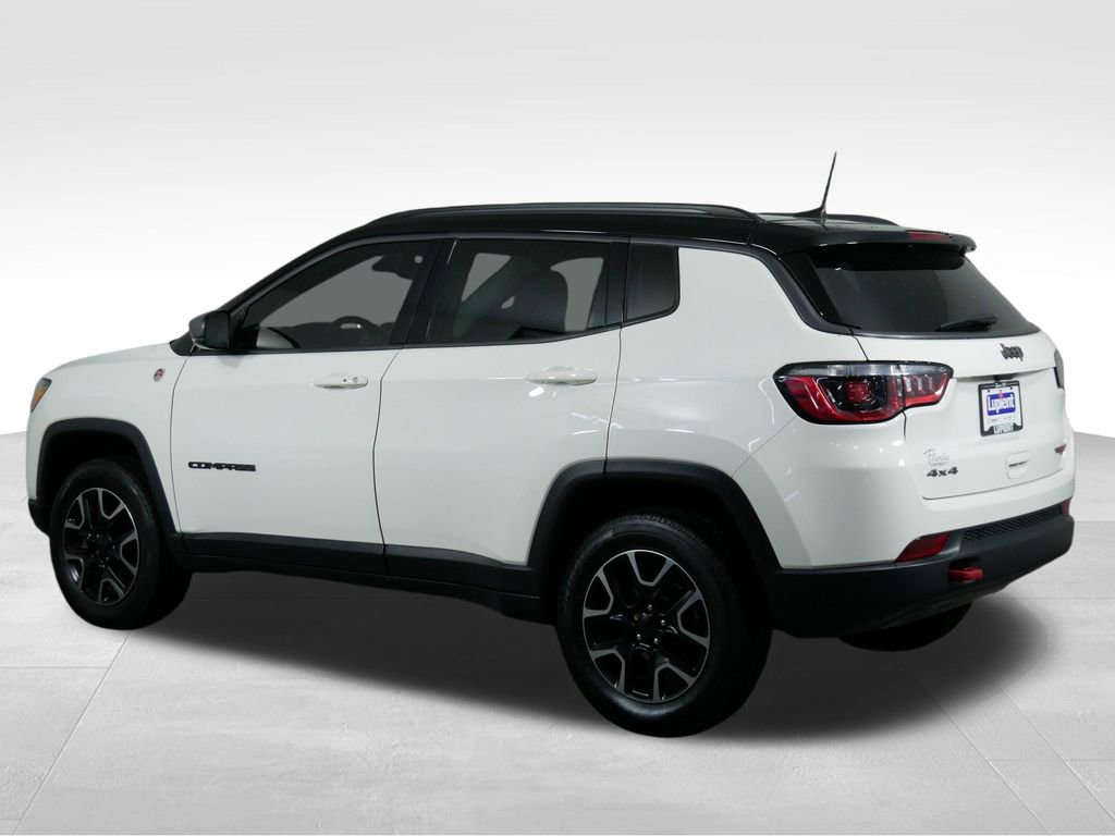 Used 2019 Jeep Compass Trailhawk w/ Leather Interior Group AWD/4WD image 8