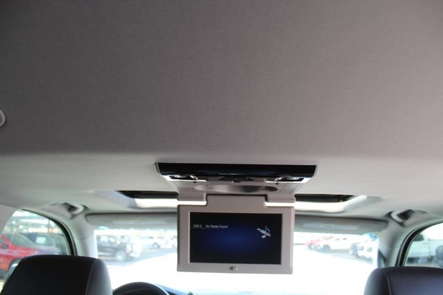 Used 2020 Cadillac Escalade Luxury RWD image 21