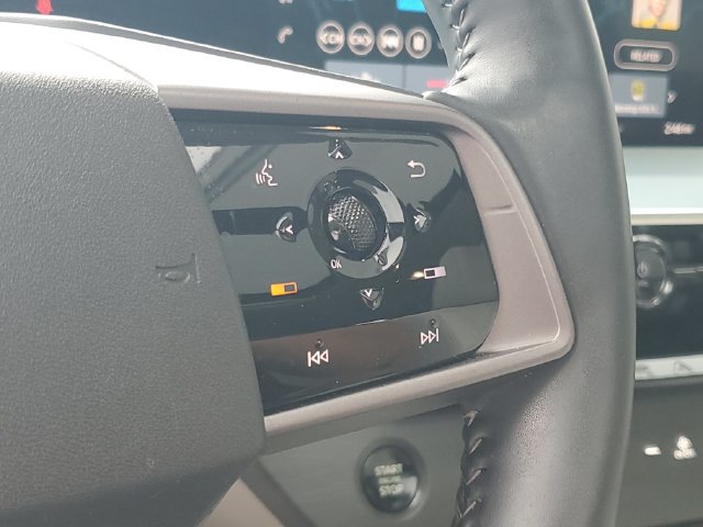 Certified 2025 Nissan Murano SL w/ Cargo Package AWD/4WD image 20