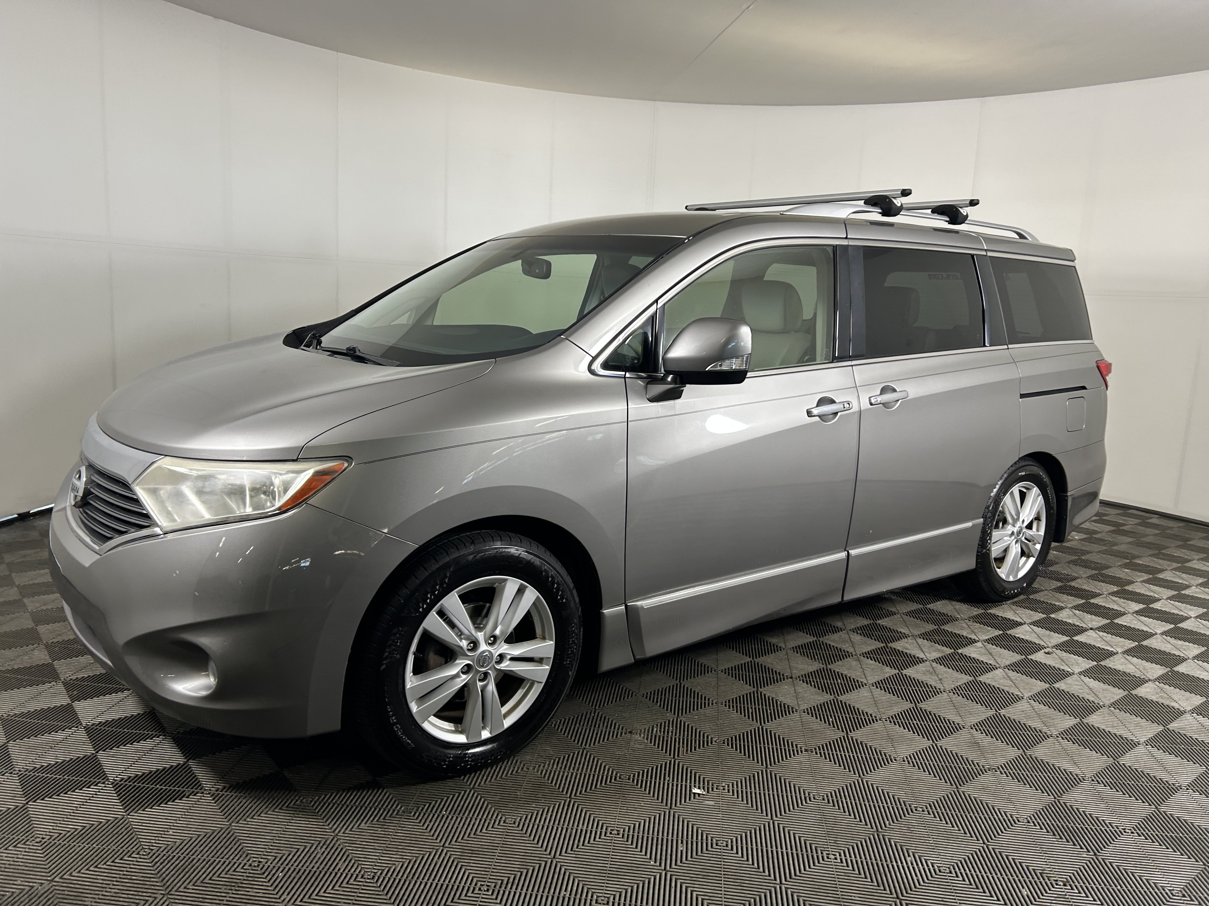 Used 2012 Nissan Quest SL FWD image 1