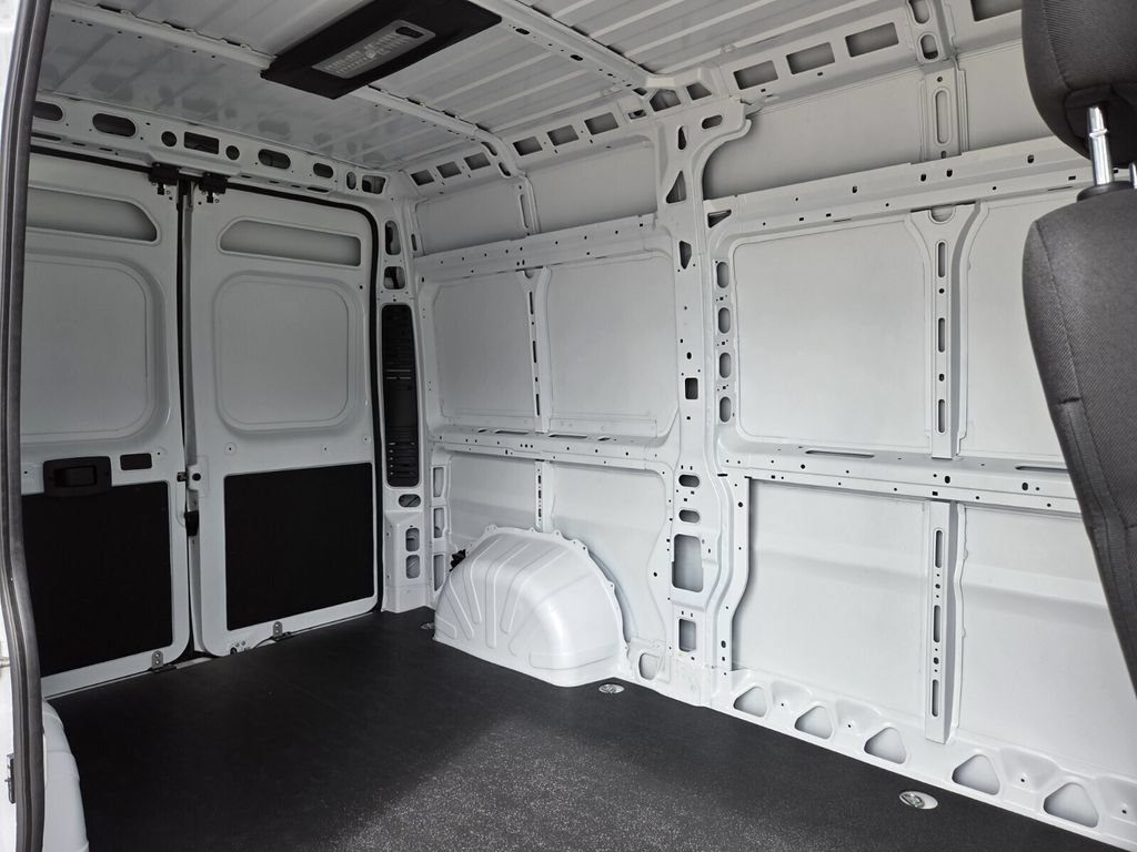 New 2026 RAM ProMaster 1500 w/ Convenience Group FWD image 9