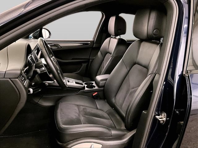 Used 2017 Porsche Macan AWD/4WD image 24