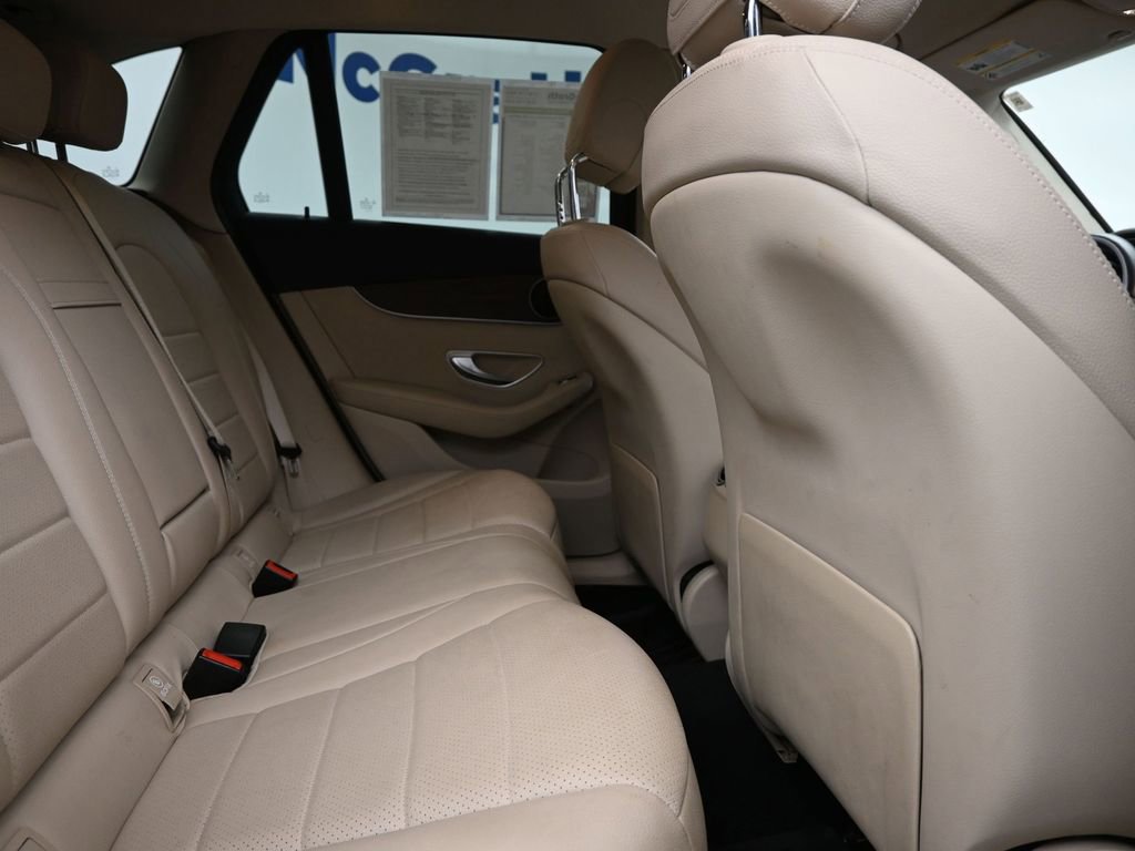 Used 2022 Mercedes-Benz GLC 300 4MATIC image 8