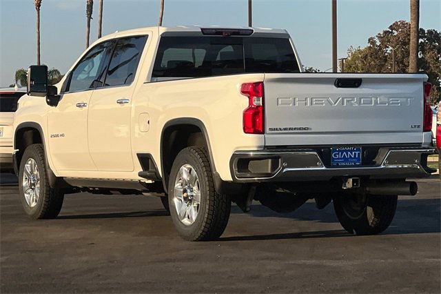 Used 2021 Chevrolet Silverado 2500 LTZ w/ LTZ Premium Package image 6