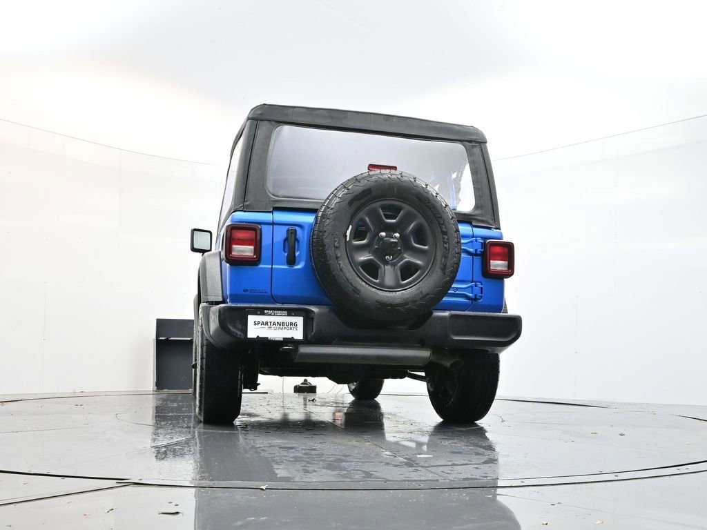 Used 2025 Jeep Wrangler Sport image 31