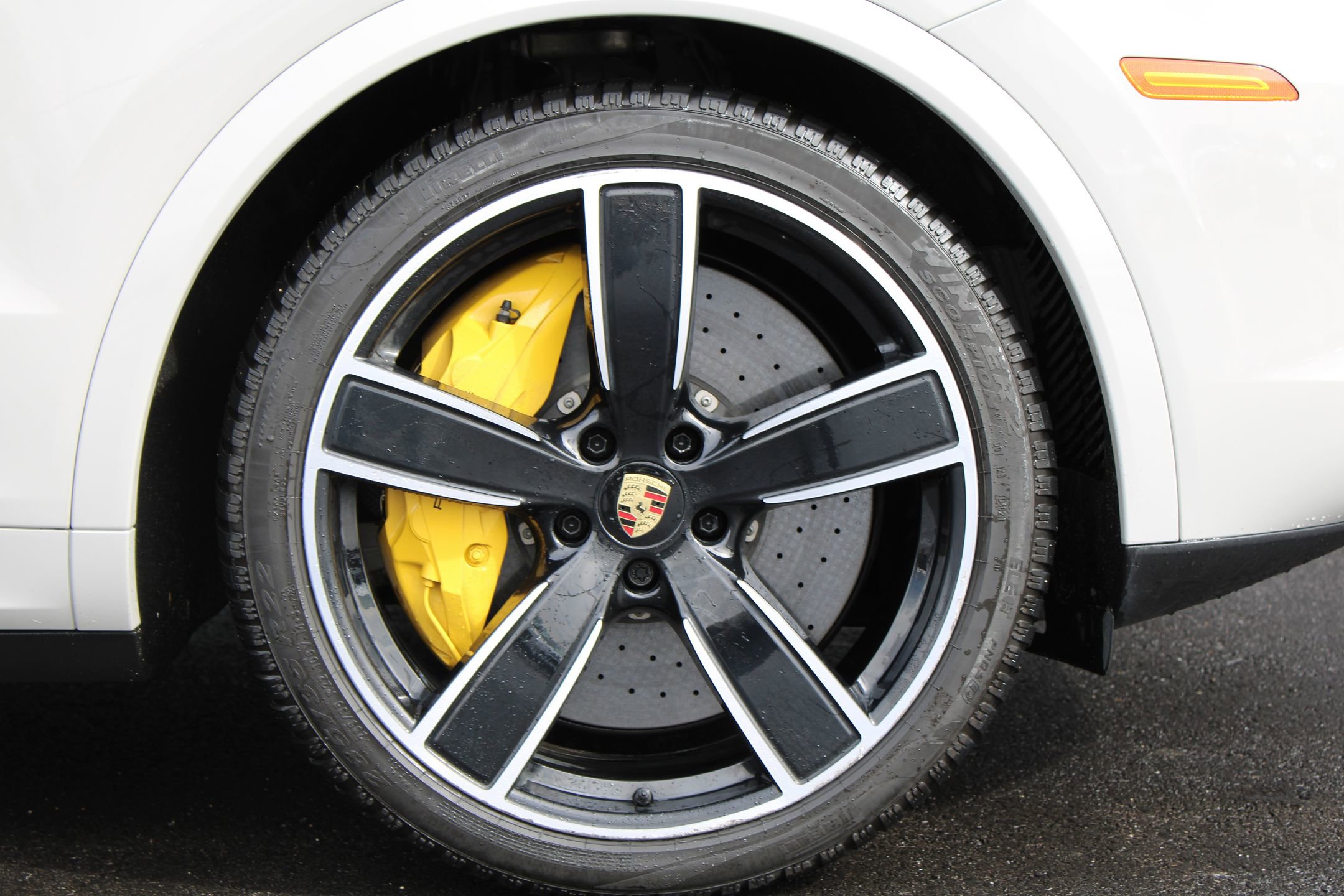 Used 2023 Porsche Cayenne Turbo S image 28