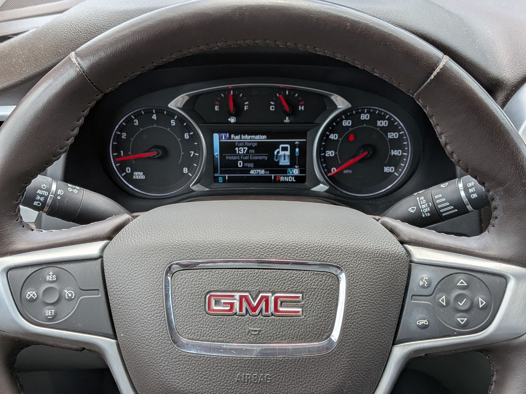 Used 2019 GMC Acadia SLT FWD image 22