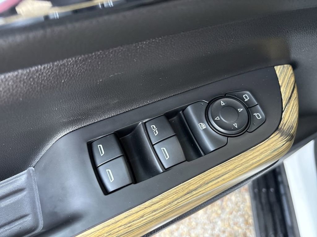 Certified 2019 GMC Acadia Denali w/ Technology Package image 24