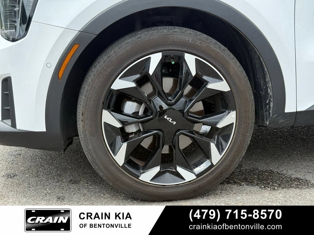Certified 2025 Kia Sorento SX FWD image 36