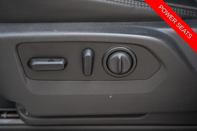 Used 2020 Chevrolet Silverado 1500 High Country AWD/4WD image 32