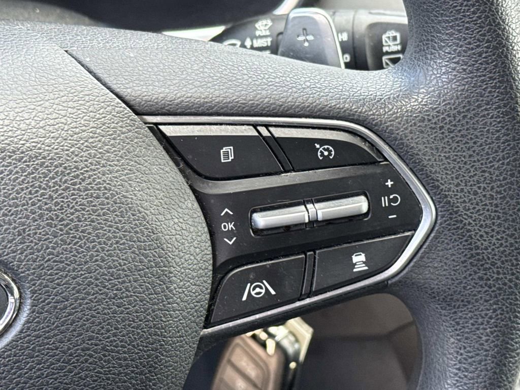 Used 2021 Hyundai Santa Fe SE image 25