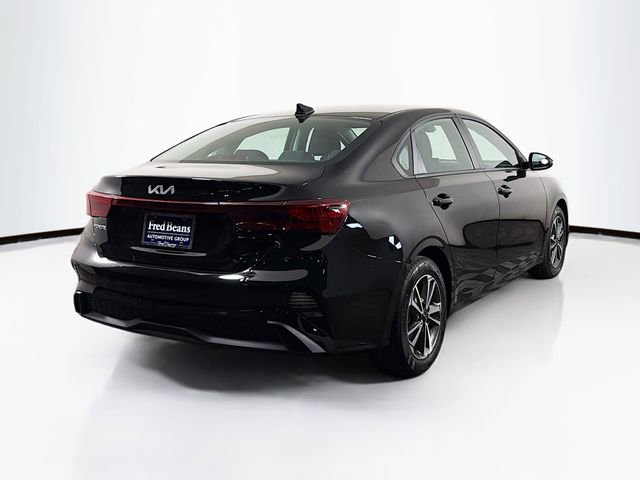 Used 2023 Kia Forte LXS w/ LXS Technology Package image 8
