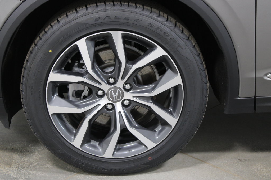 Used 2023 Acura MDX w/ Technology Package AWD/4WD image 19