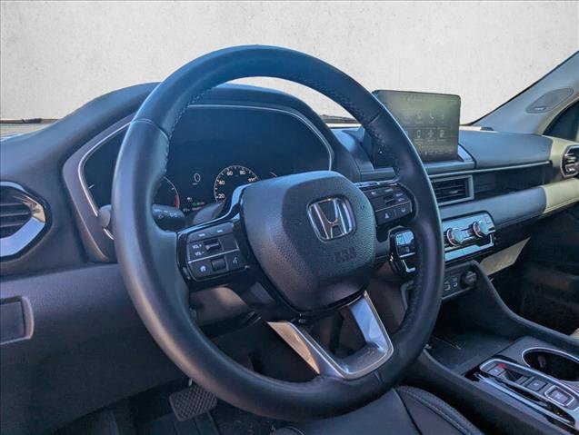 Used 2024 Honda Pilot Touring image 11