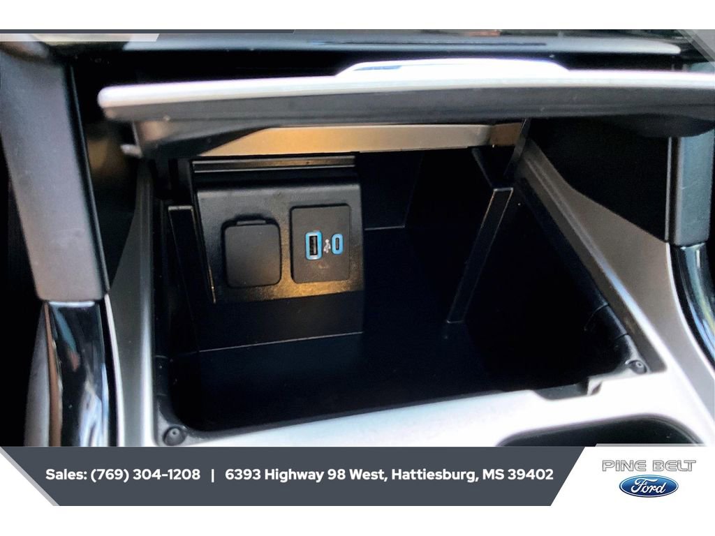 Used 2023 Ford Explorer ST-Line w/ Class IV Trailer Tow Package RWD image 24