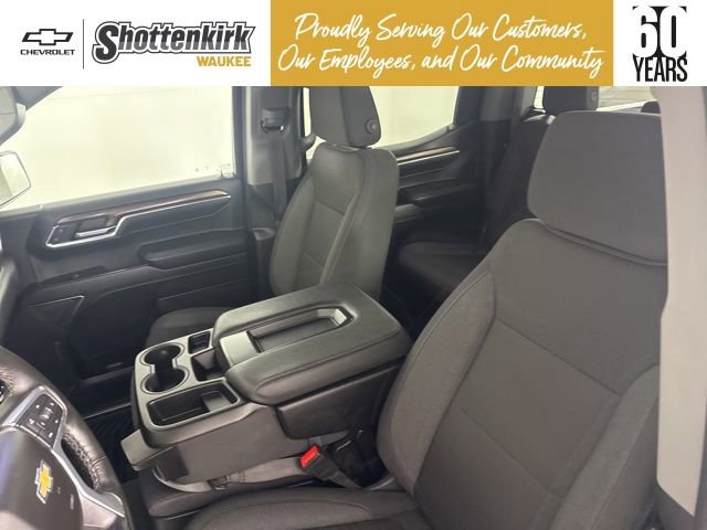 Used 2024 Chevrolet Silverado 1500 LT image 22