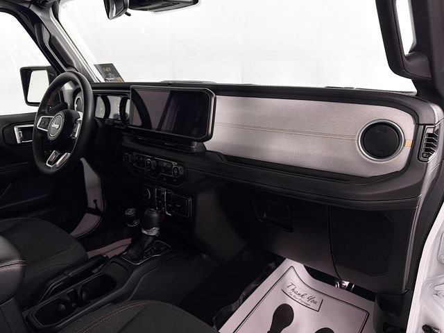 Used 2024 Jeep Wrangler Unlimited Sahara AWD/4WD image 28