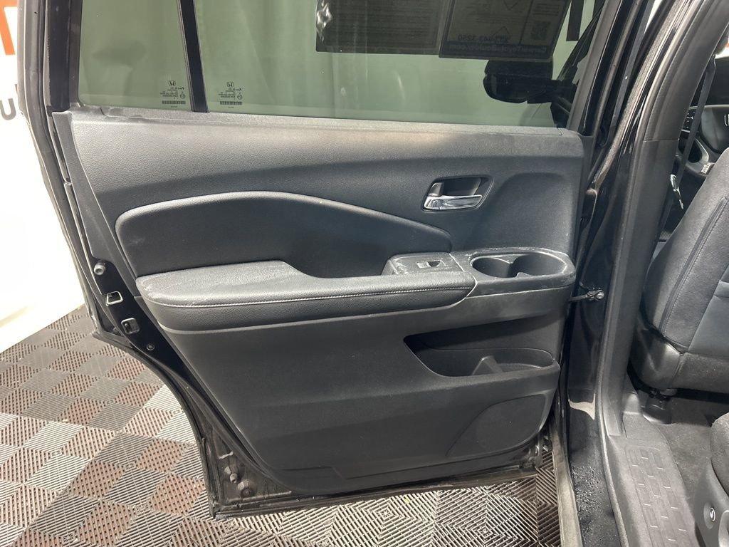 Used 2022 Honda Pilot Sport image 20