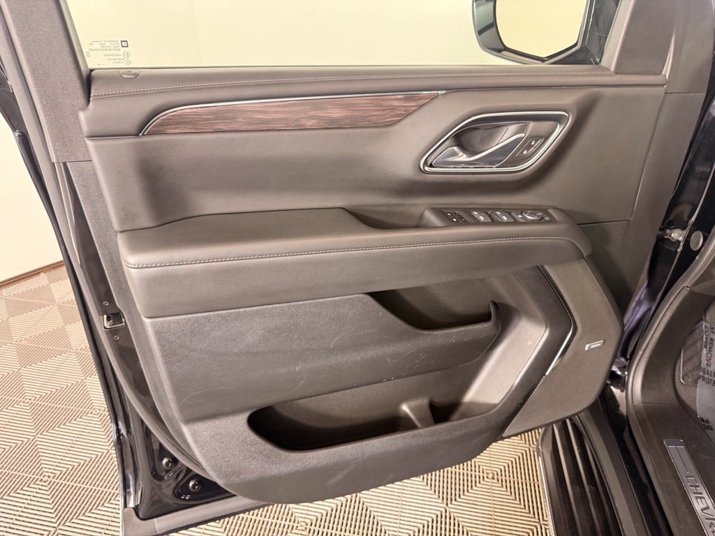 Used 2024 Chevrolet Tahoe LT AWD/4WD image 20