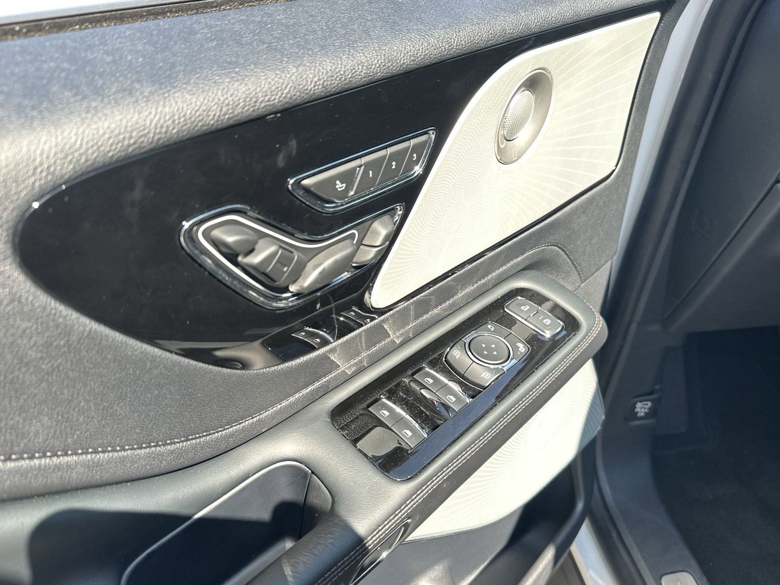 New 2025 Lincoln Aviator Reserve w/ Equipment Group 201A image 15