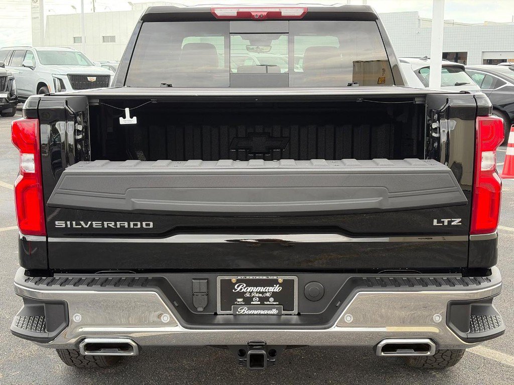 Used 2026 Chevrolet Silverado 1500 LTZ w/ LTZ Premium Package AWD/4WD image 5