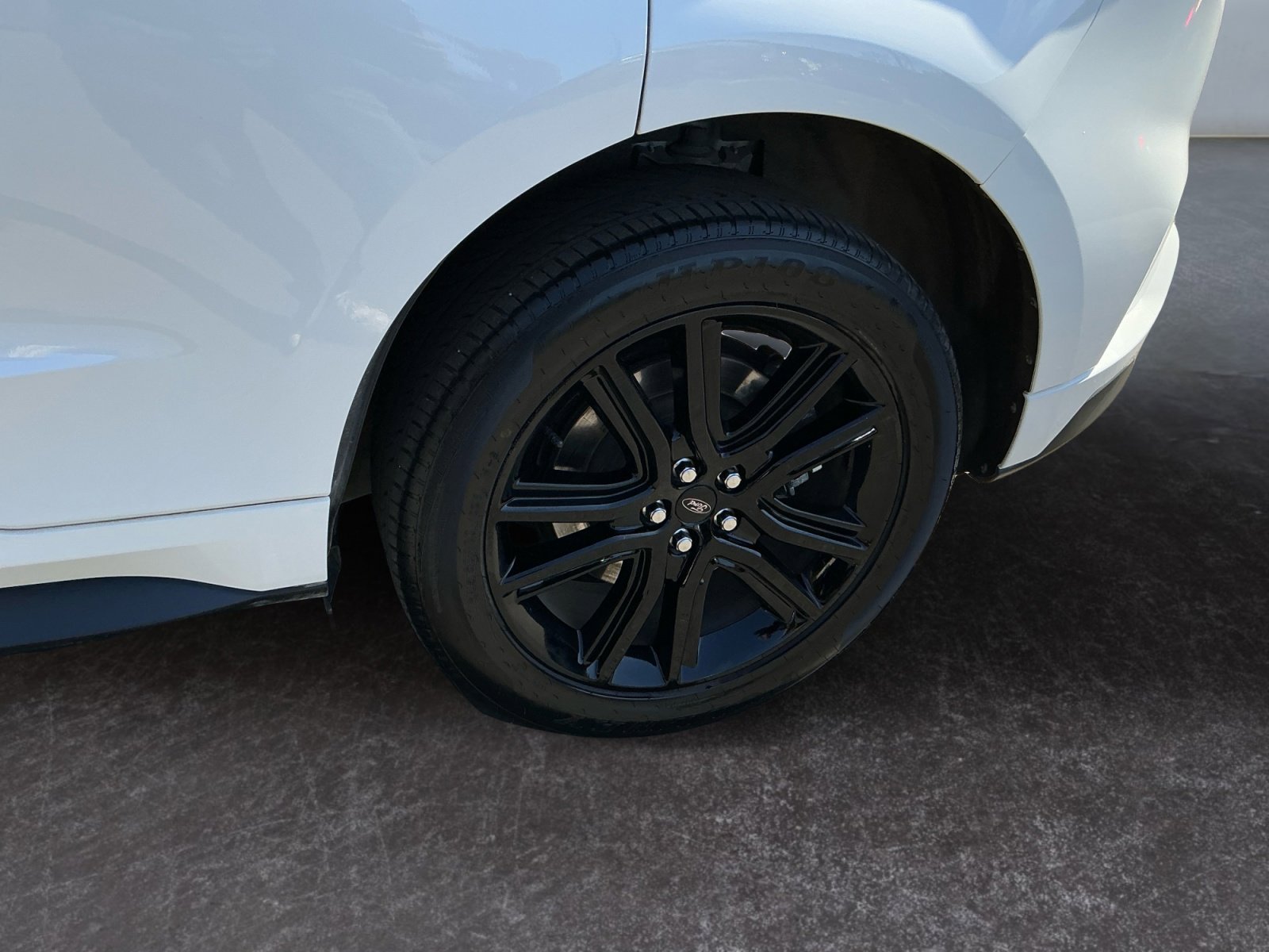 Used 2022 Ford Edge ST-Line image 9