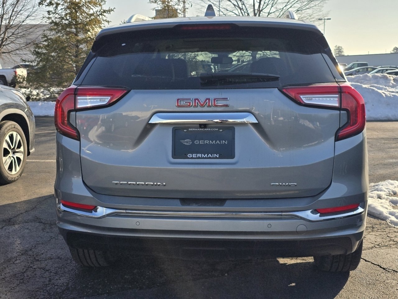 Used 2024 GMC Terrain Denali w/ Denali Premium Package image 6