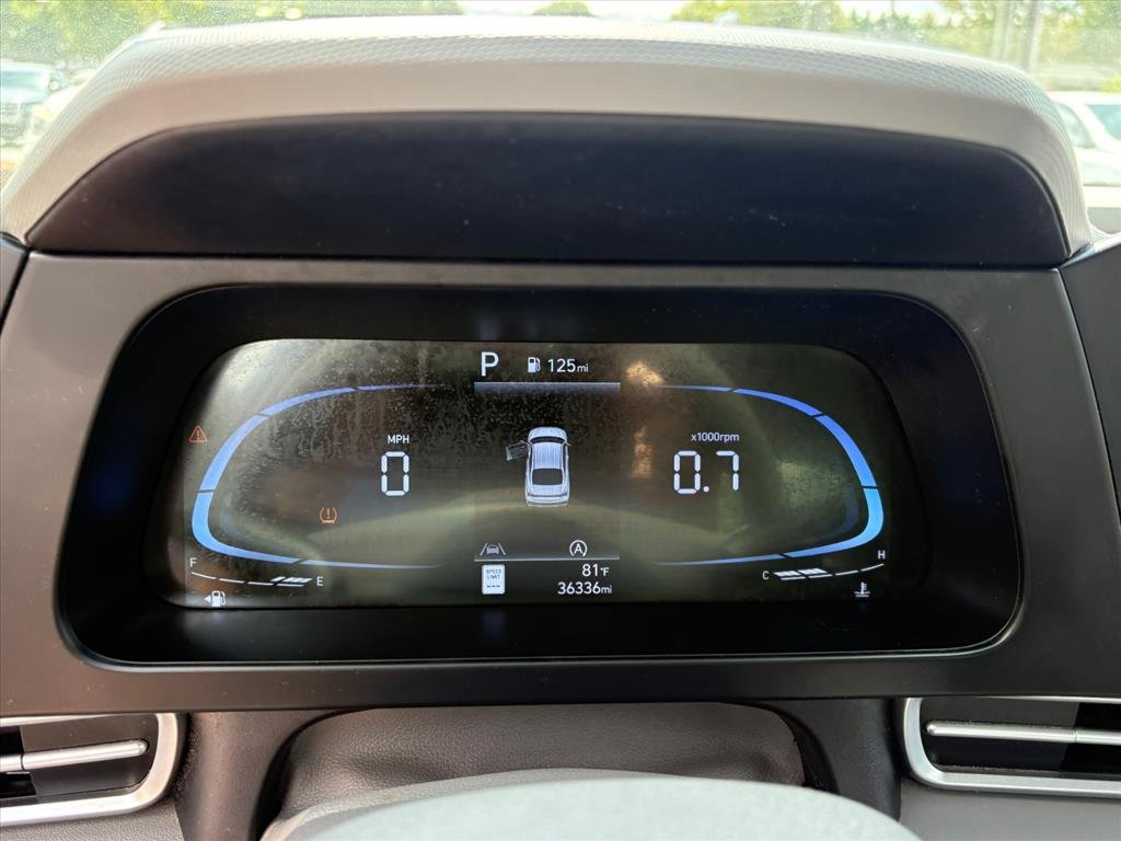 Used 2024 Hyundai Elantra SE FWD image 8