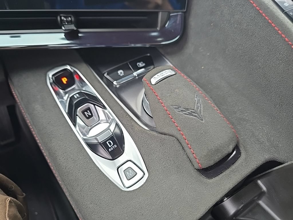 Used 2024 Chevrolet Corvette Stingray Premium Conv w/ Stealth Interior Trim Package RWD image 23