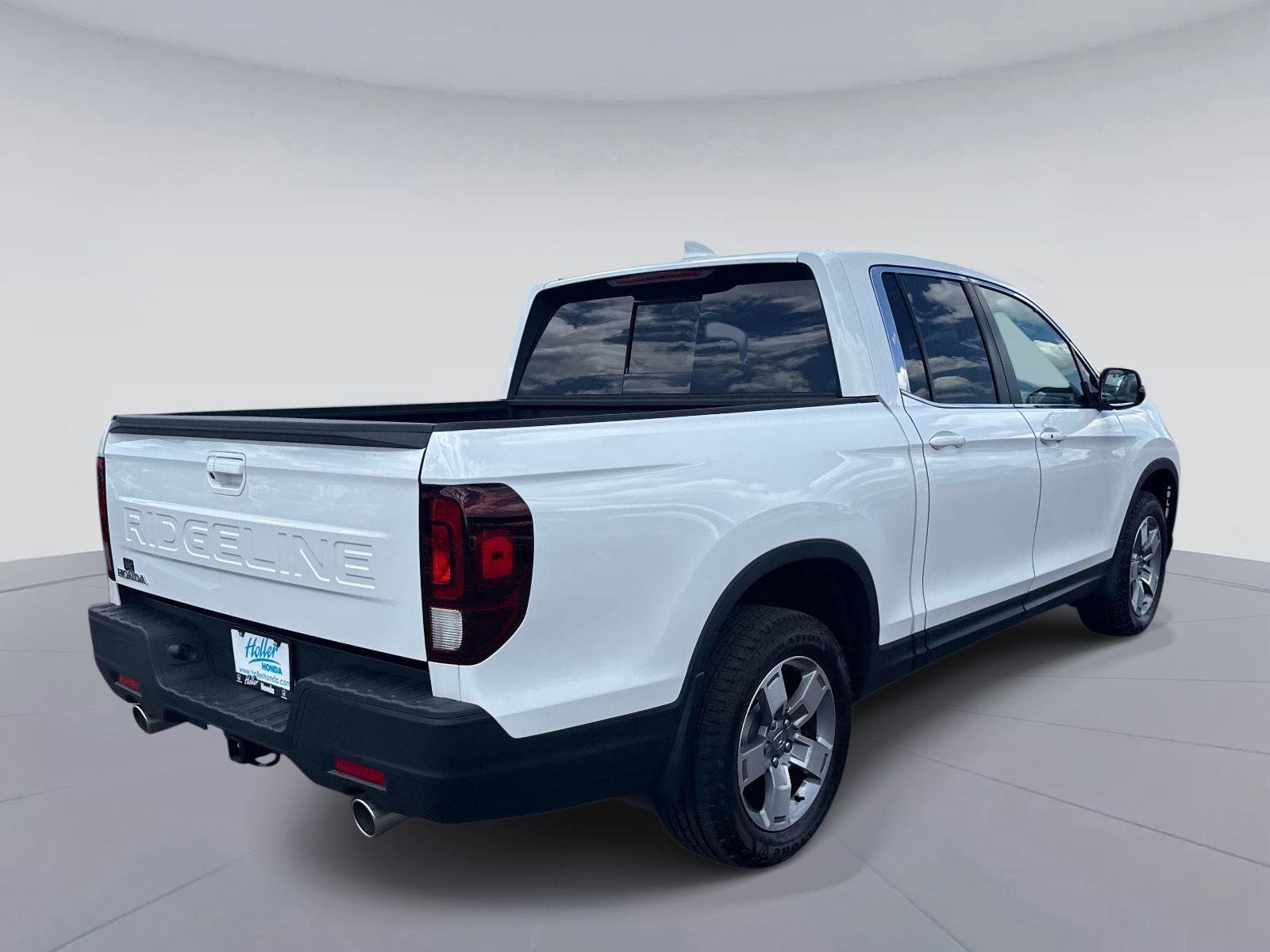 Certified 2025 Honda Ridgeline RTL image 4