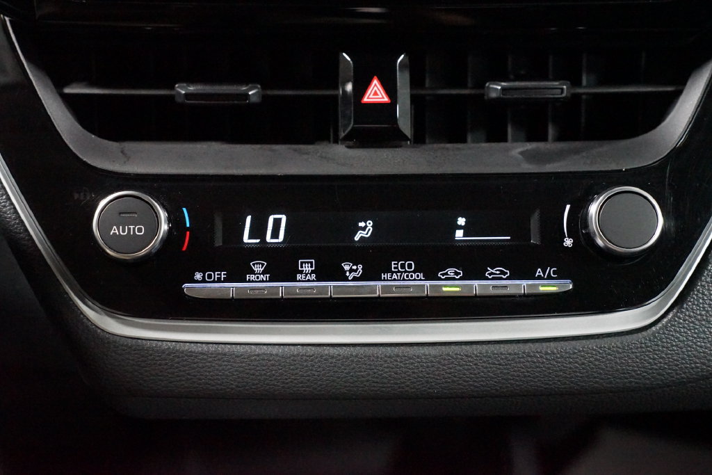 Certified 2024 Toyota Corolla LE FWD image 20
