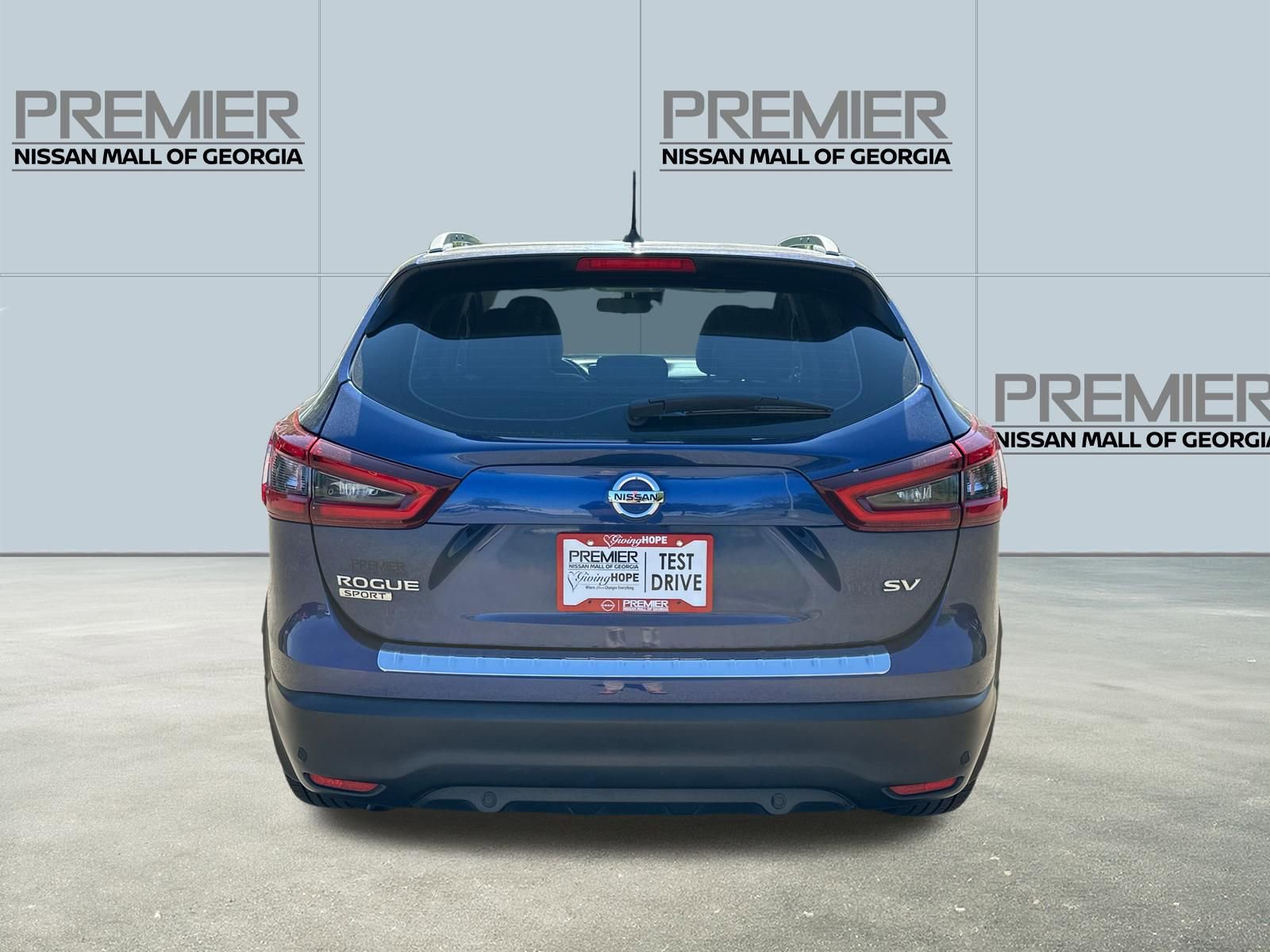 Used 2022 Nissan Rogue Sport SV w/ Technology Package image 5