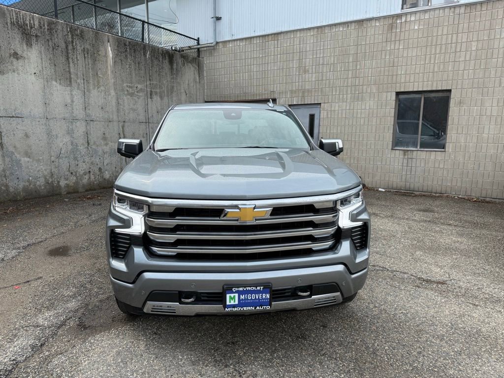 Used 2024 Chevrolet Silverado 1500 High Country image 9