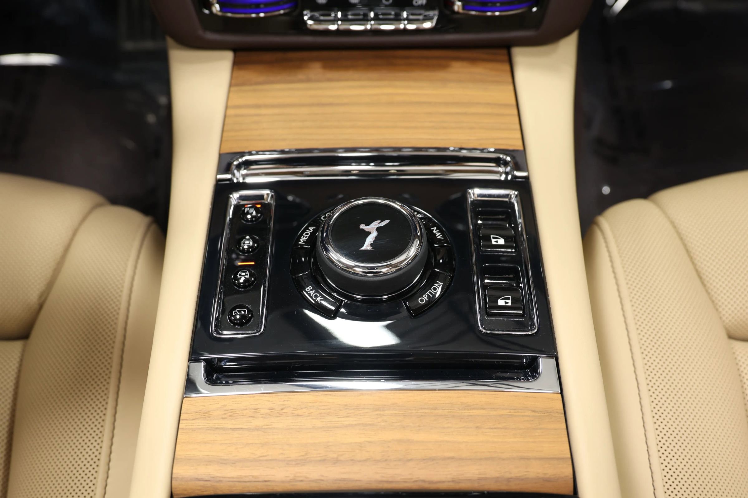 Used 2022 Rolls-Royce Ghost w/ Ghost Package image 44