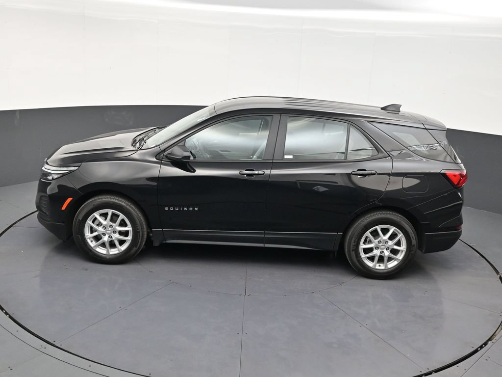 Used 2020 Chevrolet Equinox LS w/ LS Convenience Package FWD image 12