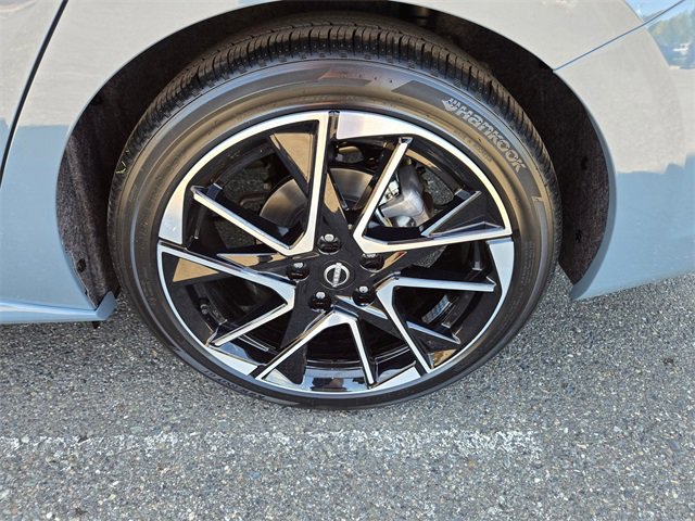 New 2025 Nissan Sentra SR w/ SR Premium Package image 11