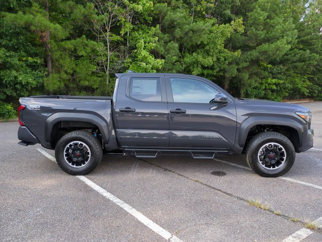 New 2026 Toyota Tacoma TRD Off-Road AWD/4WD image 3