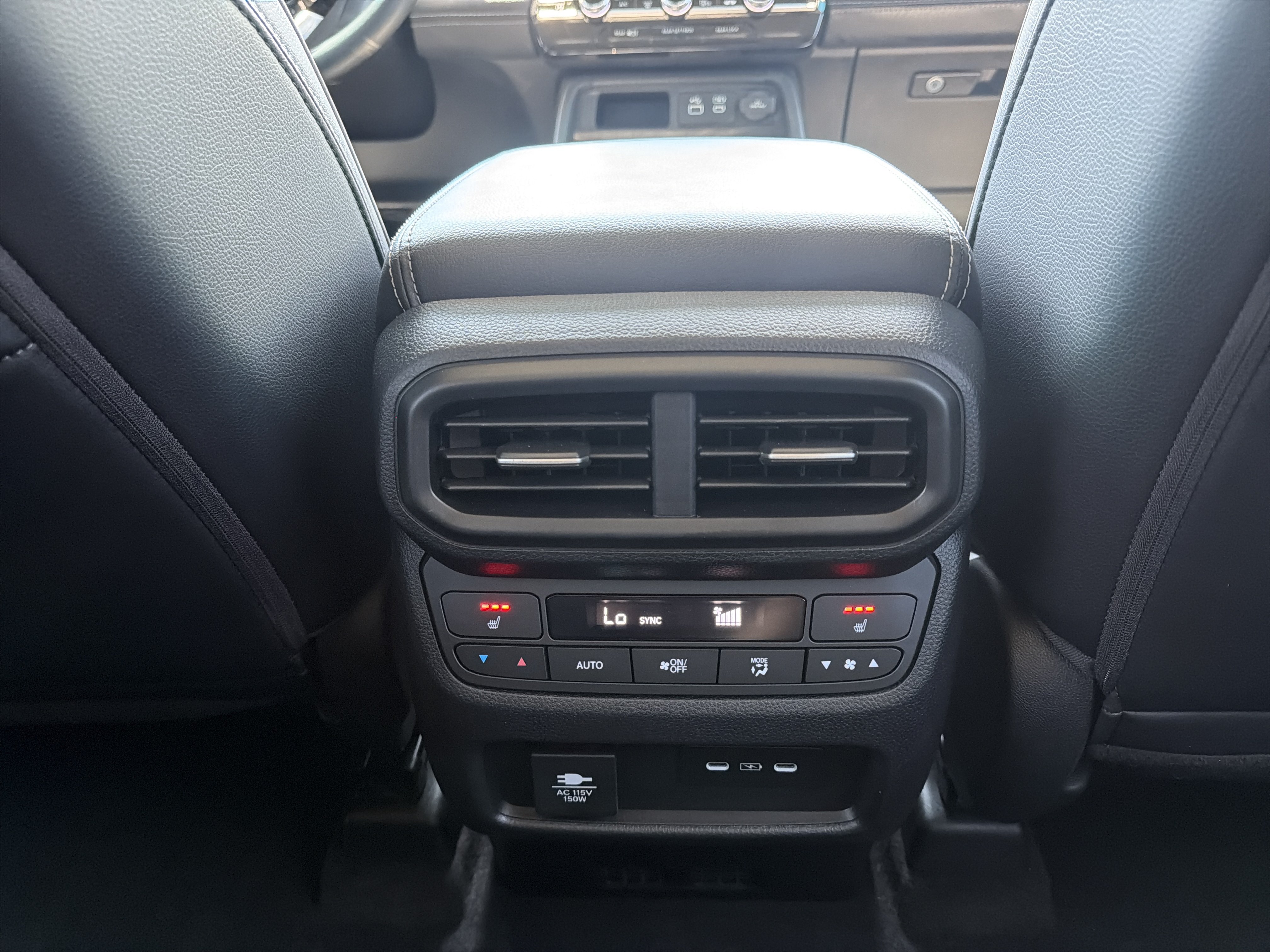 Used 2025 Honda Pilot Elite image 28