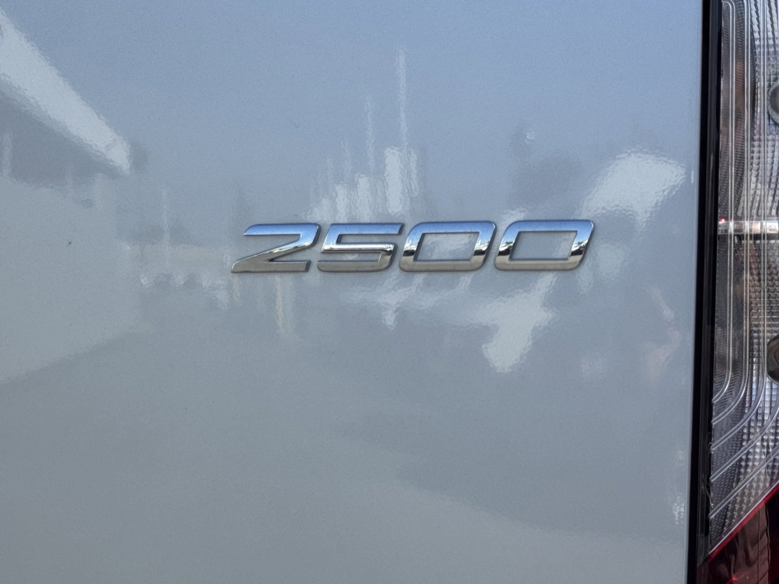 Used 2023 Mercedes-Benz Sprinter 2500 image 11