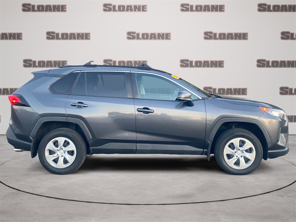 Used 2019 Toyota RAV4 LE image 6