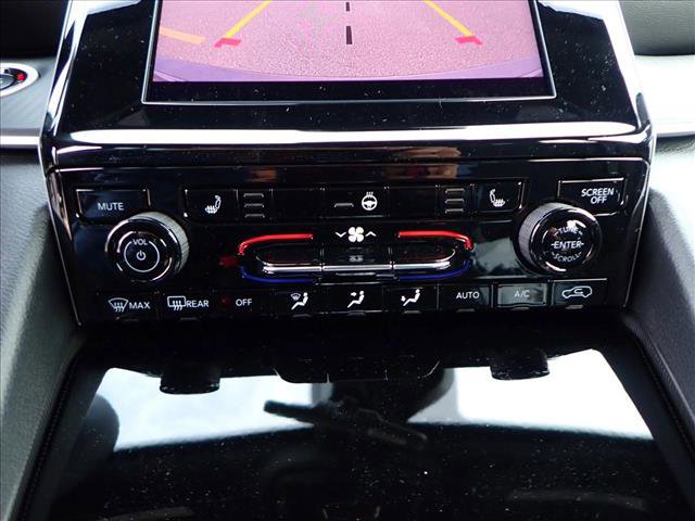 New 2025 Jeep Grand Cherokee Laredo w/ Luxury Tech Group I image 19