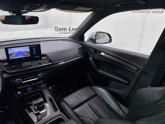 Used 2022 Audi Q5 2.0T Premium w/ Convenience Package AWD/4WD image 23