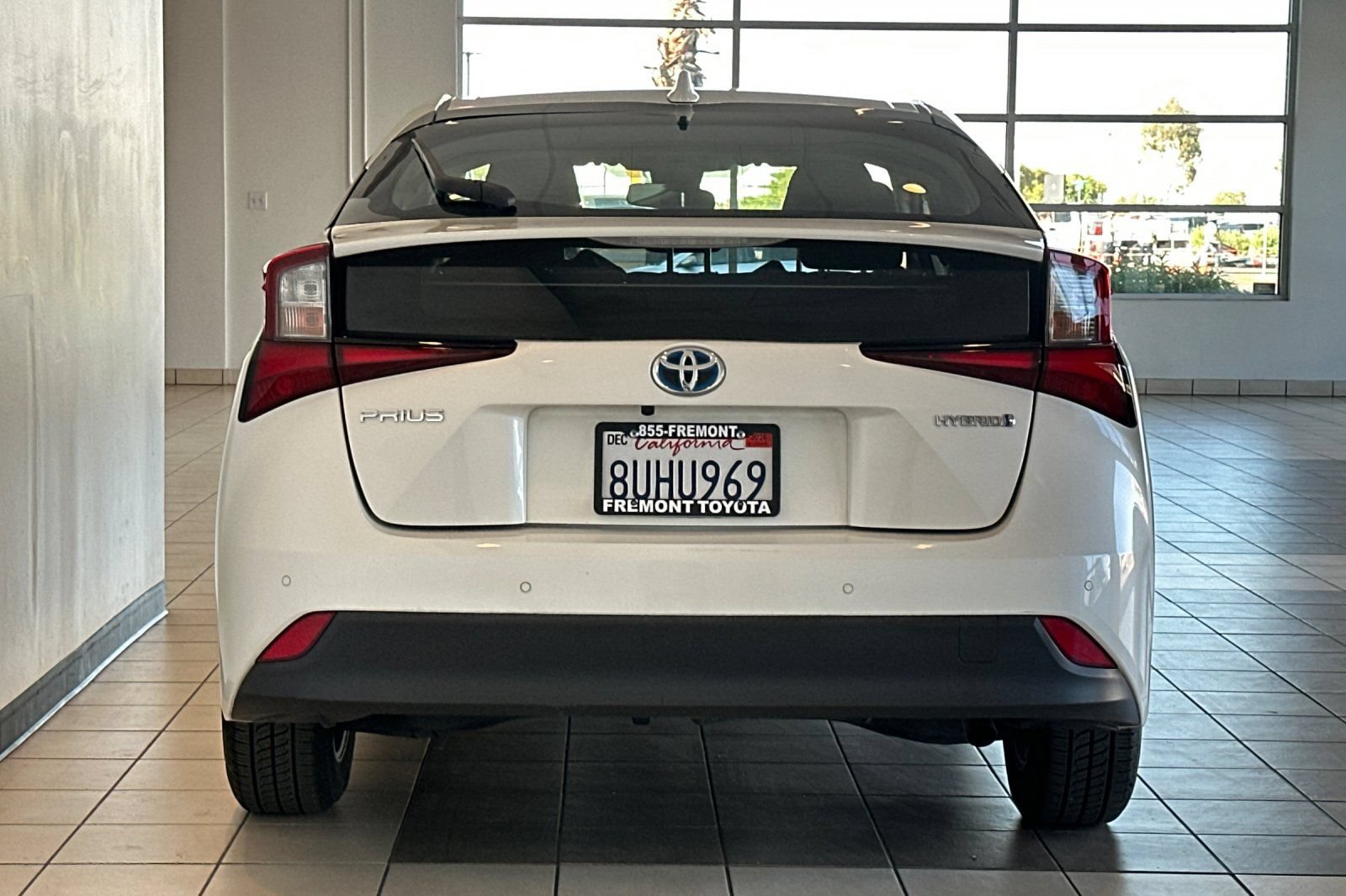 Certified 2020 Toyota Prius LE FWD image 5