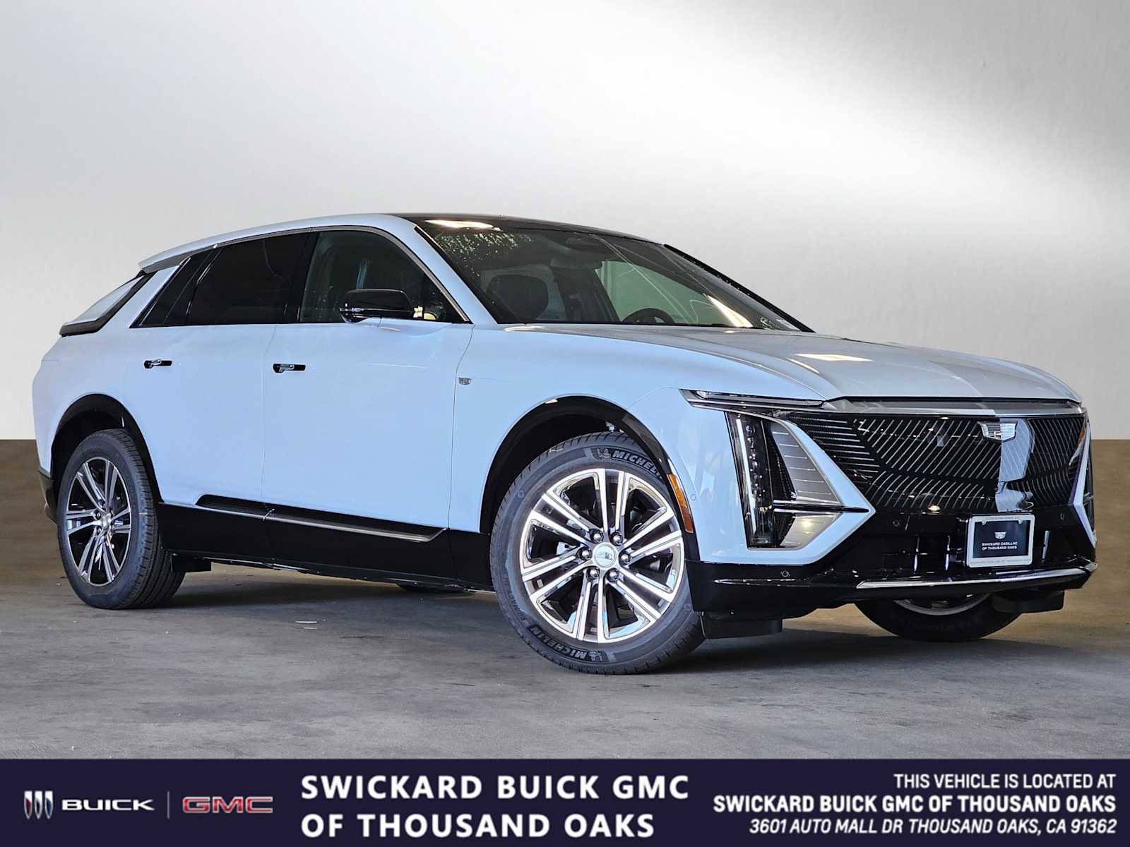 New 2026 Cadillac Lyriq Luxury w/ LPO, Floor Liner Package image 1