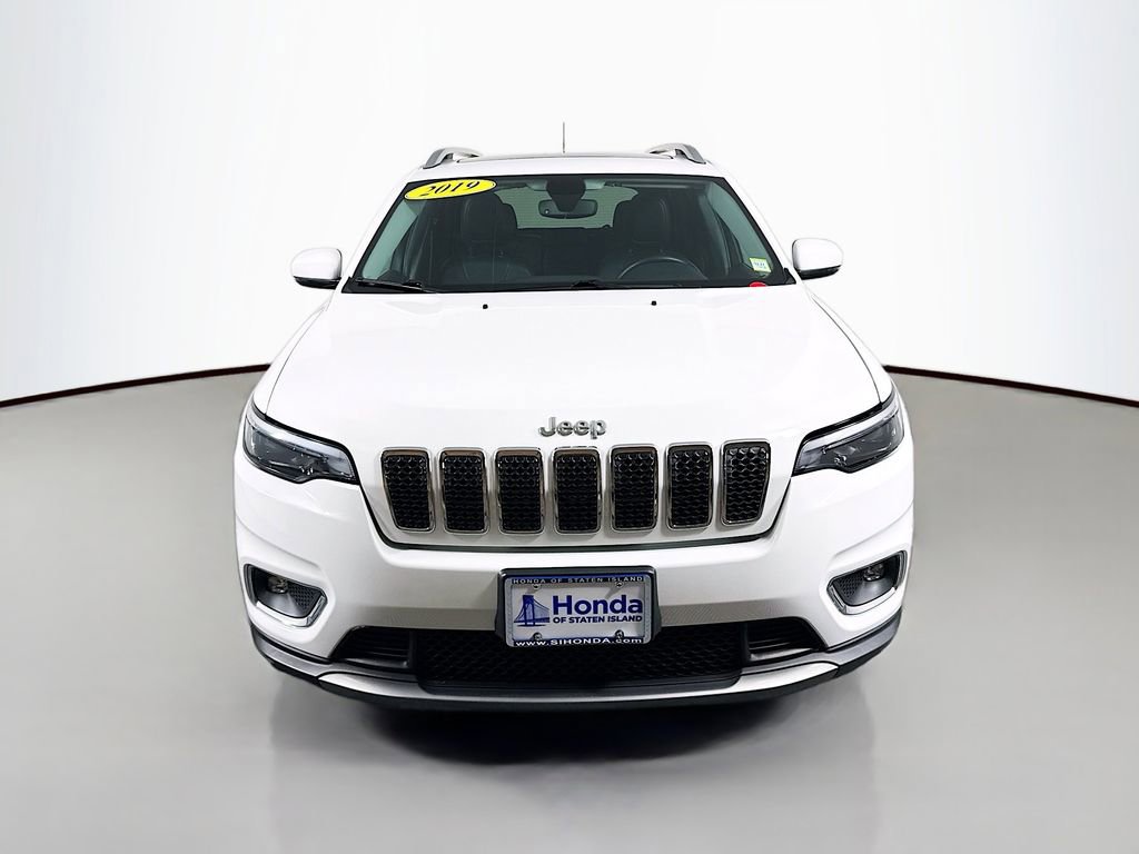 Used 2019 Jeep Cherokee Limited image 2
