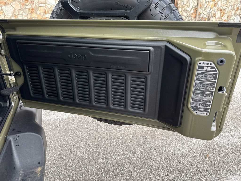 New 2025 Jeep Wrangler Sport AWD/4WD image 32