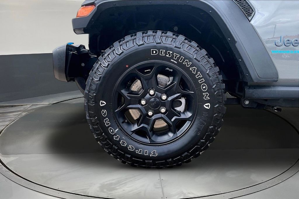 Used 2023 Jeep Wrangler Unlimited w/ Cold Weather Group AWD/4WD image 31