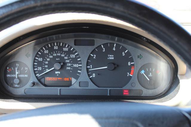 Used 1996 BMW Z3 1.9 image 12